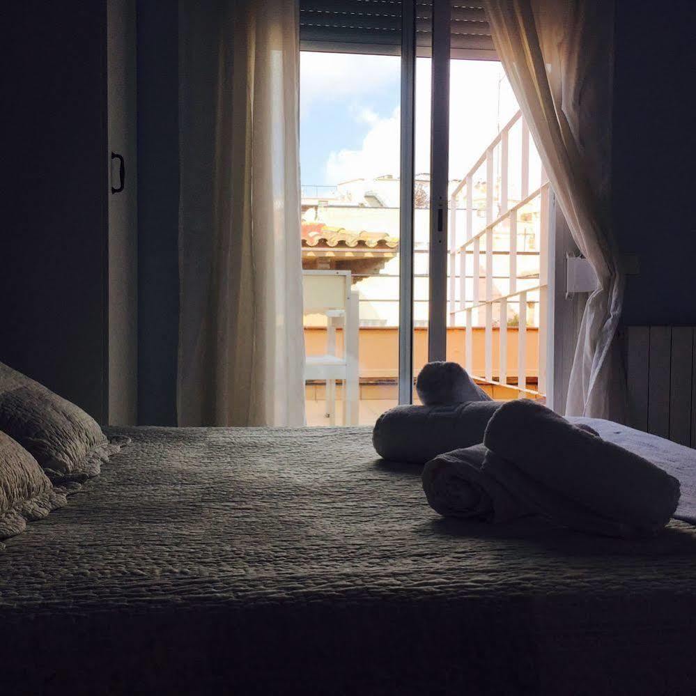 Hostal Termes Sitges Exterior foto